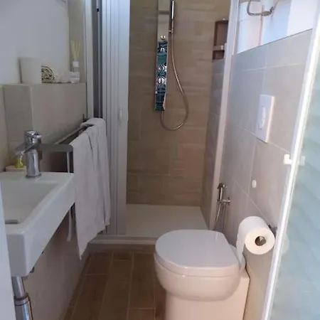 Mariarosa Apartment *